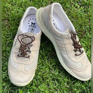 Ladies Mephisto Runoff shoes size 9.5